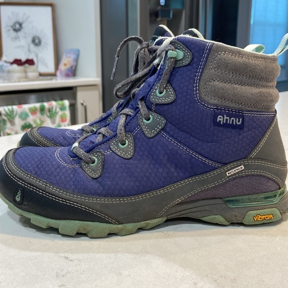 Ahnu Boots W SZ 7Sugarpine Hiking Blue Lace Up Comfort High Ankle  AF2422ASAU - Picture 1 of 8